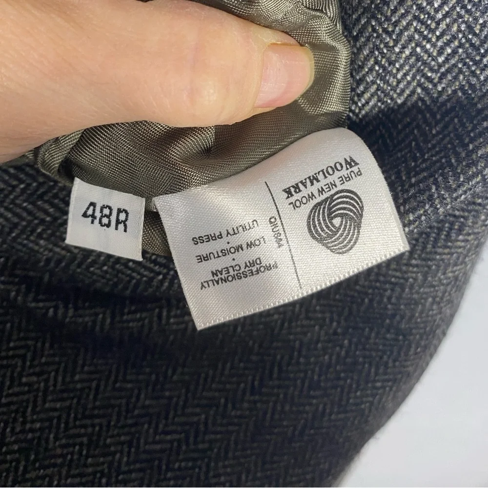 Austin Reed London Men’s Brown/Black Wool Herringbone Blazer size 48 Regular